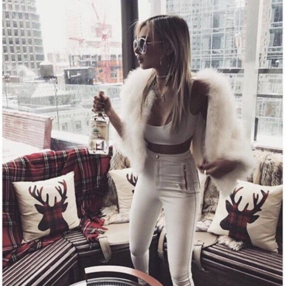 NWT Jocelyn Fifi white turkey feather bolero with delicate silver threads - Picture 5 of 13